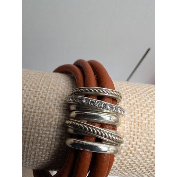 Brighton Leather Wrap Bracelet 7.5in Silver Tone Crystal Accent Magnetic - Picture 8 of 9